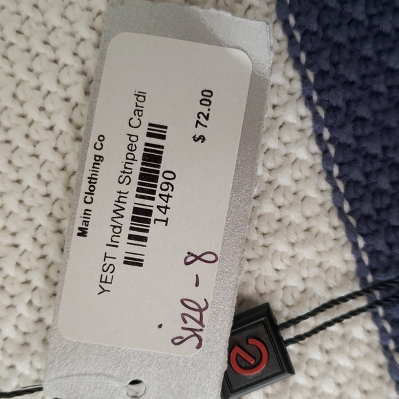 Yest knit sweater NWT - Picture 10 of 14